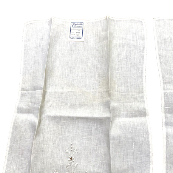 Vintage BC Linens Beautiful Cutwork Guest Towels Set of 2 White Cotton Floral - Picture 8 of 11